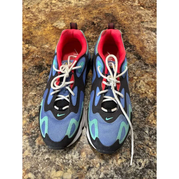 Nike Air Max 200 - Picture 2 of 13